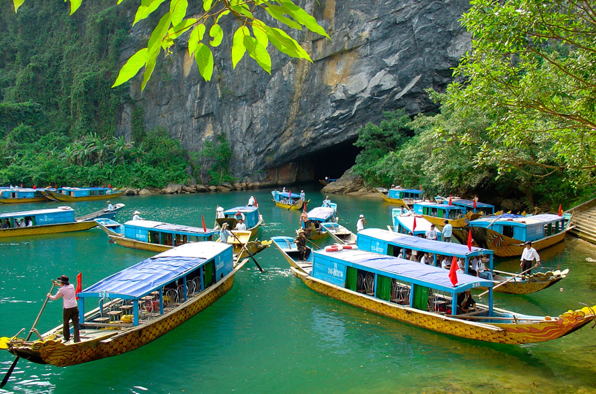 Tour Du Lịch Bà Nà – Huế – Phong Nha Trong 3 Ngày 2 Đêm