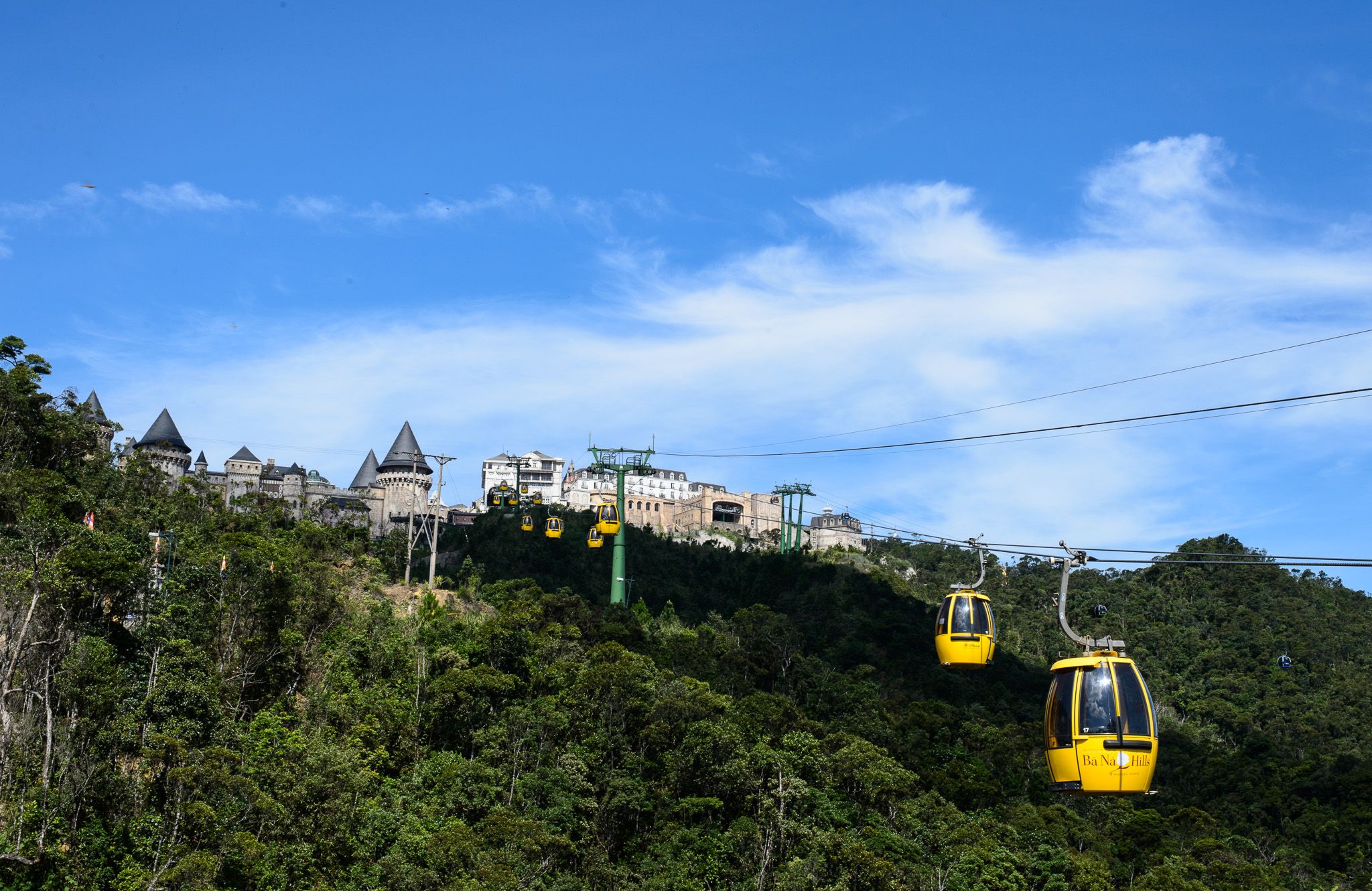 Tour Du Lịch Huế – Đà Nẵng- Sơn Trà- Ngũ Hành Sơn- Hội An – Bà Nà Hill 3N2Đ